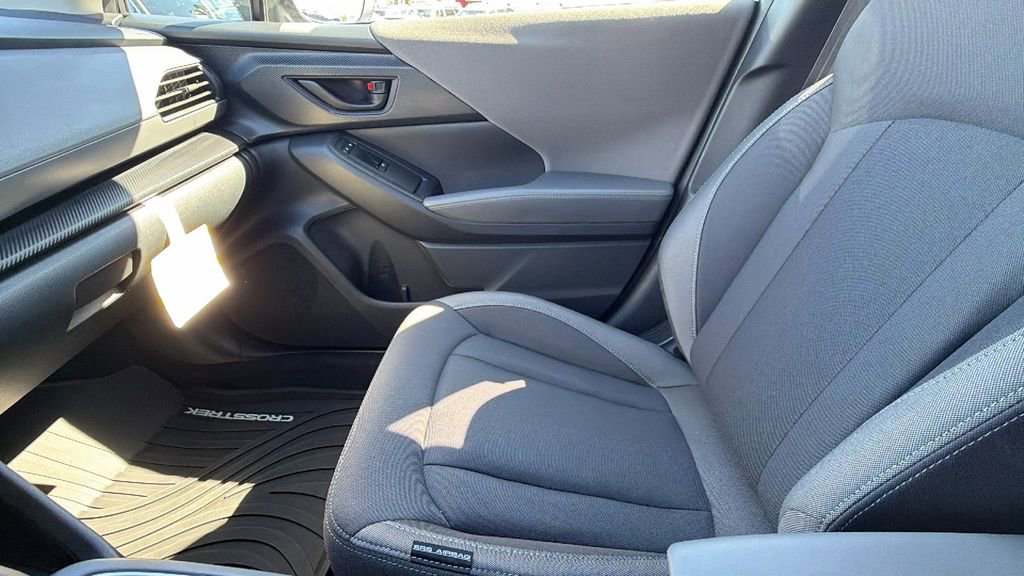 Used 2025 Subaru Crosstrek 2.0i Premium image 23