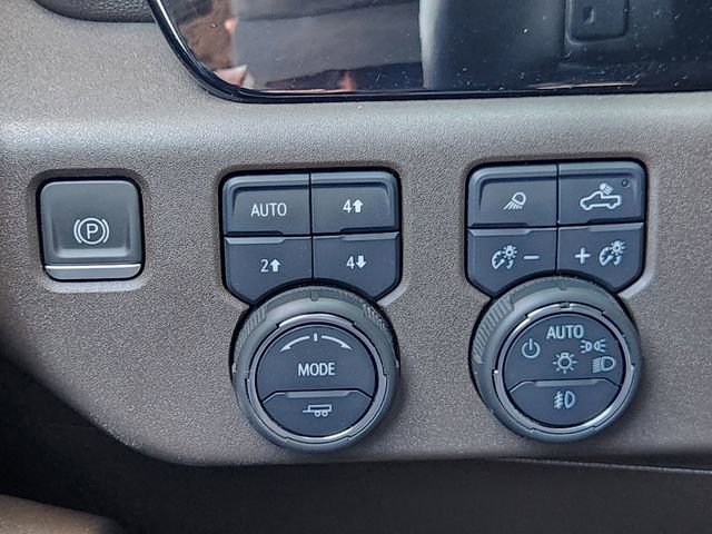 Certified 2022 Chevrolet Silverado 1500 RST AWD/4WD image 18