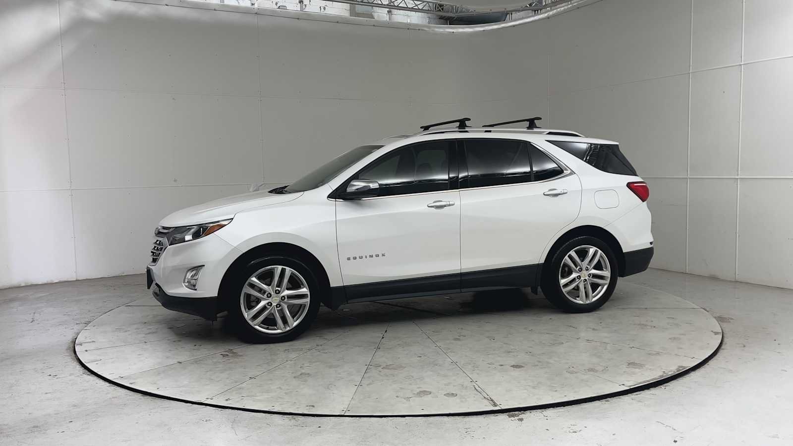 Used 2018 Chevrolet Equinox Premier FWD image 4