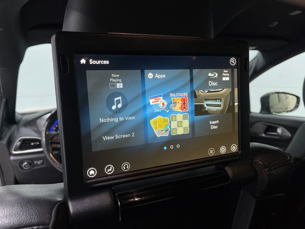 Used 2020 Chrysler Pacifica Touring-L w/ Advanced Safetytec Group image 12