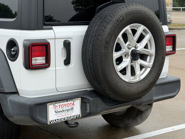 Used 2023 Jeep Wrangler Sport S image 6
