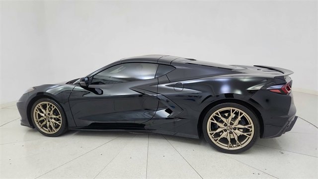 Used 2024 Chevrolet Corvette Stingray w/ Stealth Interior Trim Package image 4
