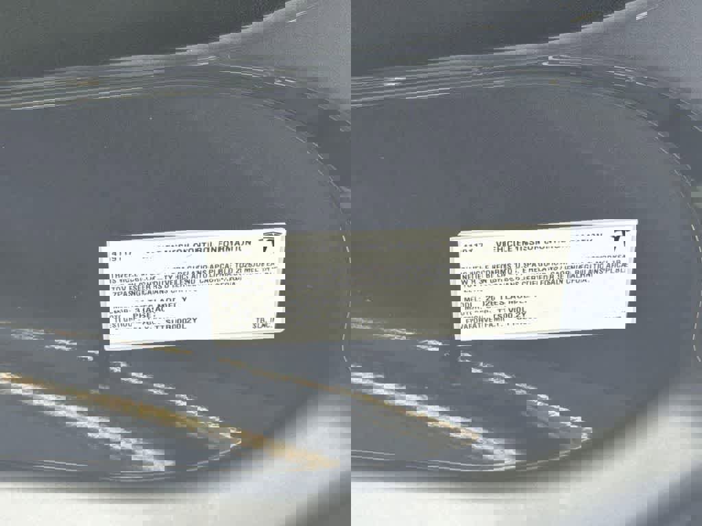 Used 2026 Tesla Model Y AWD image 9