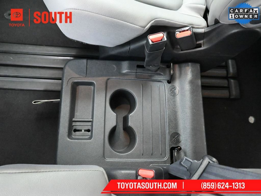 Used 2023 Toyota Sienna XLE image 29