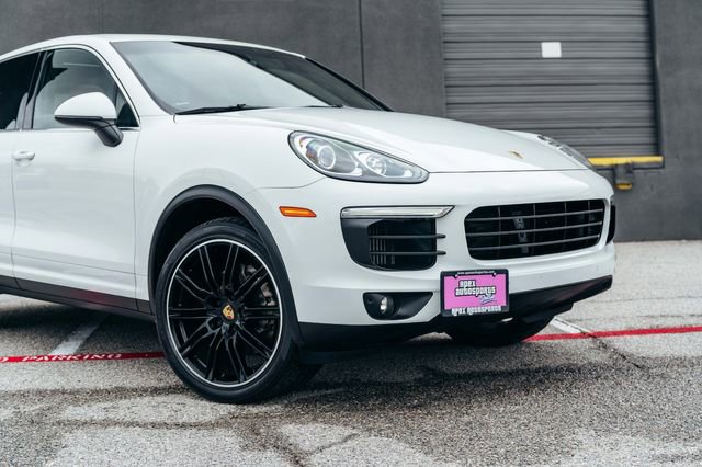 Used 2016 Porsche Cayenne S AWD/4WD image 41