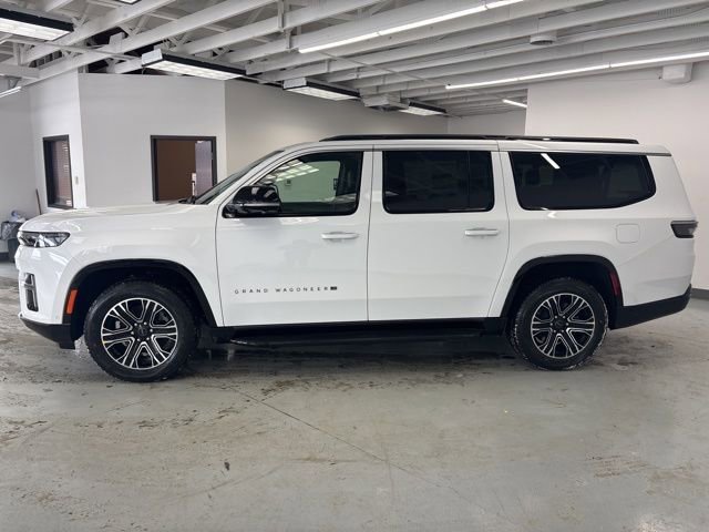 New 2026 Jeep Grand Wagoneer L 4WD w/ Premium Group I image 4