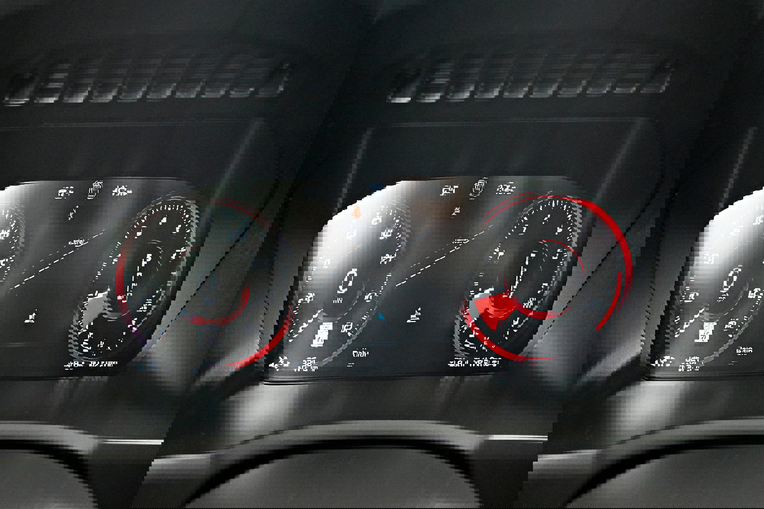 Used 2020 Volvo XC90 T6 Momentum image 8