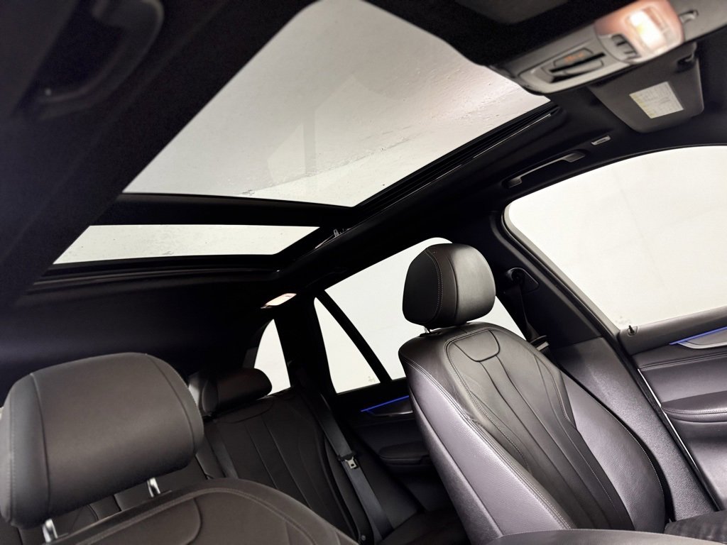 Used 2018 BMW X5 xDrive40e image 12