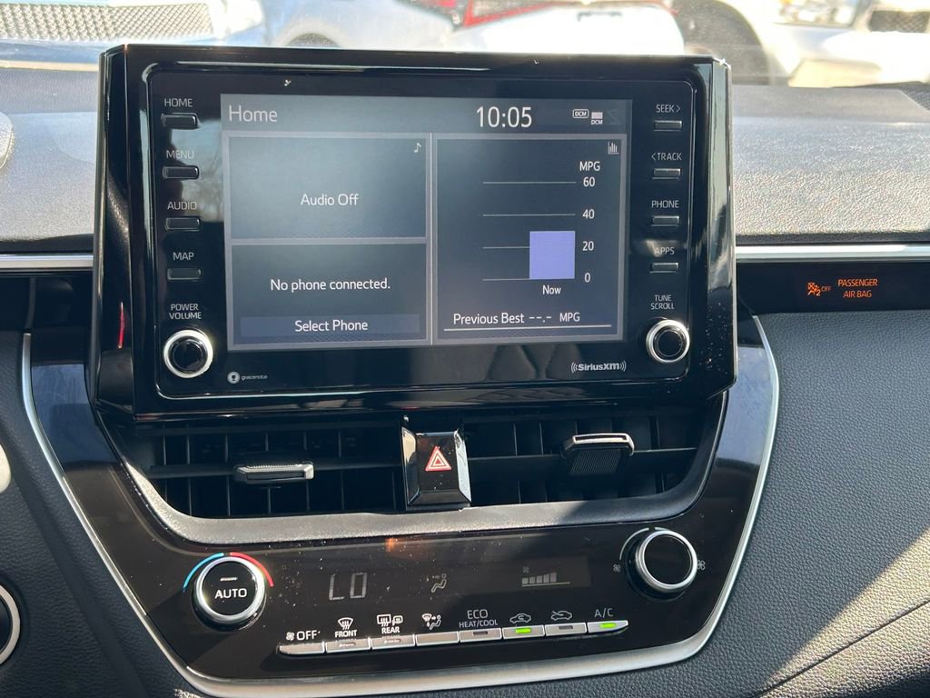 Used 2022 Toyota Corolla LE w/ LE Convenience Package image 19