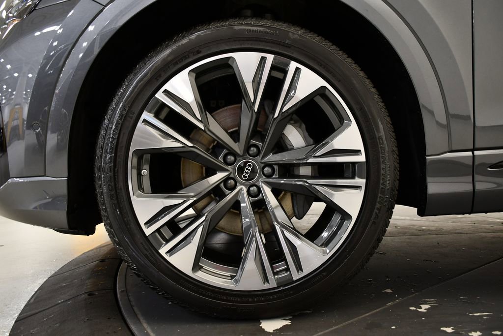 New 2026 Audi Q8 Premium Plus image 14