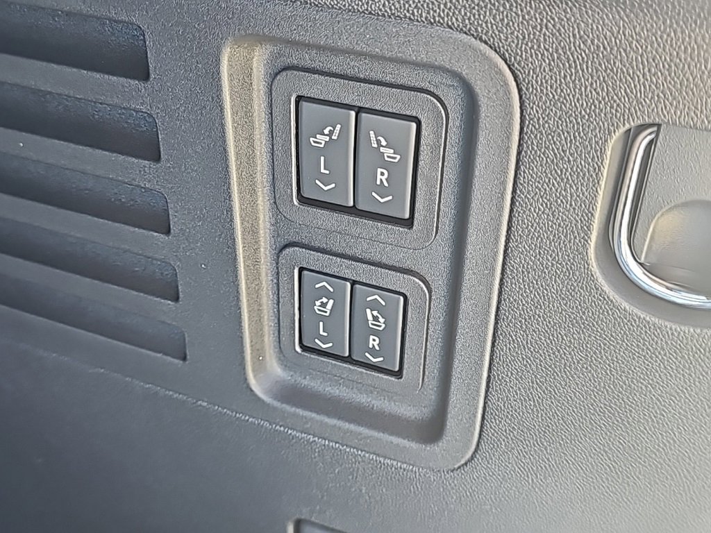 New 2026 Buick Enclave Avenir w/ Super Cruise Package image 9