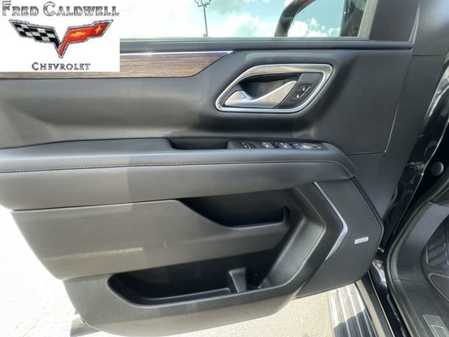Used 2022 Chevrolet Suburban High Country image 27