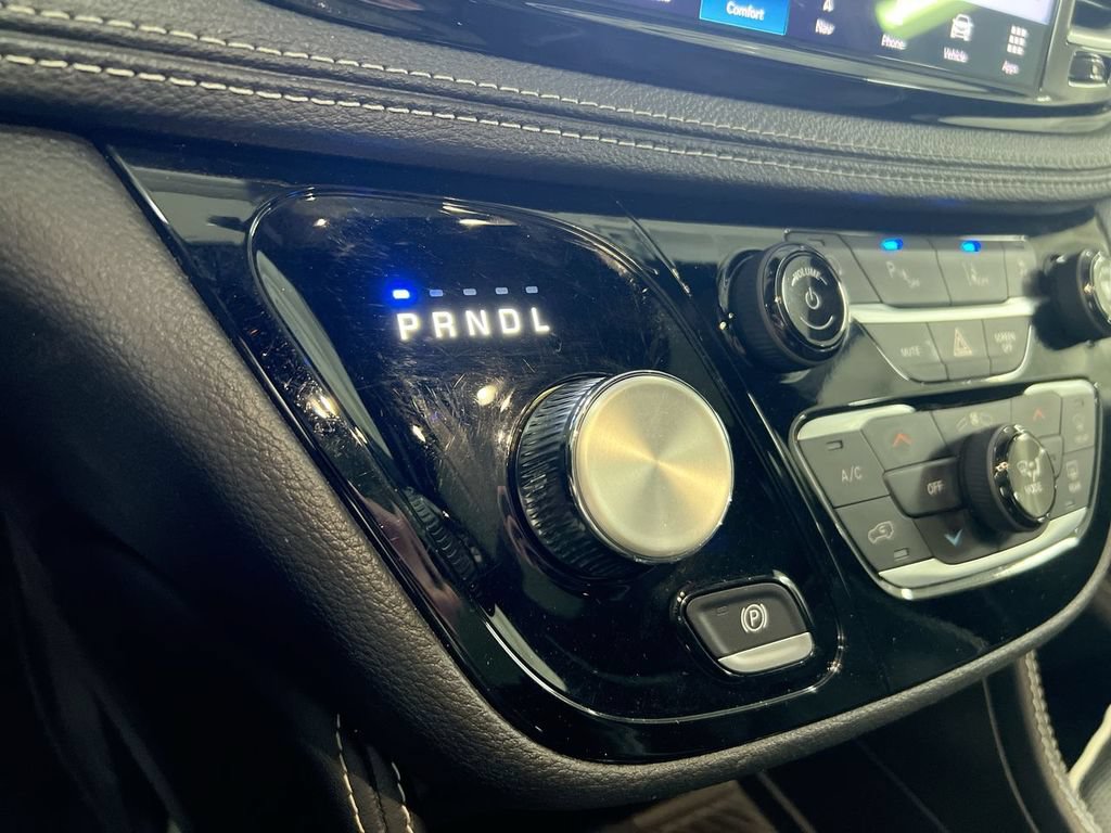 Used 2025 Chrysler Pacifica Limited FWD image 18