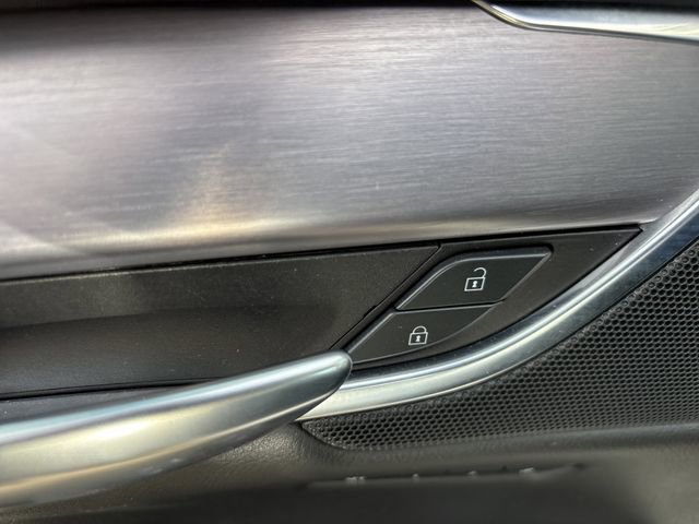 Used 2019 Cadillac XT5 Premium Luxury image 24