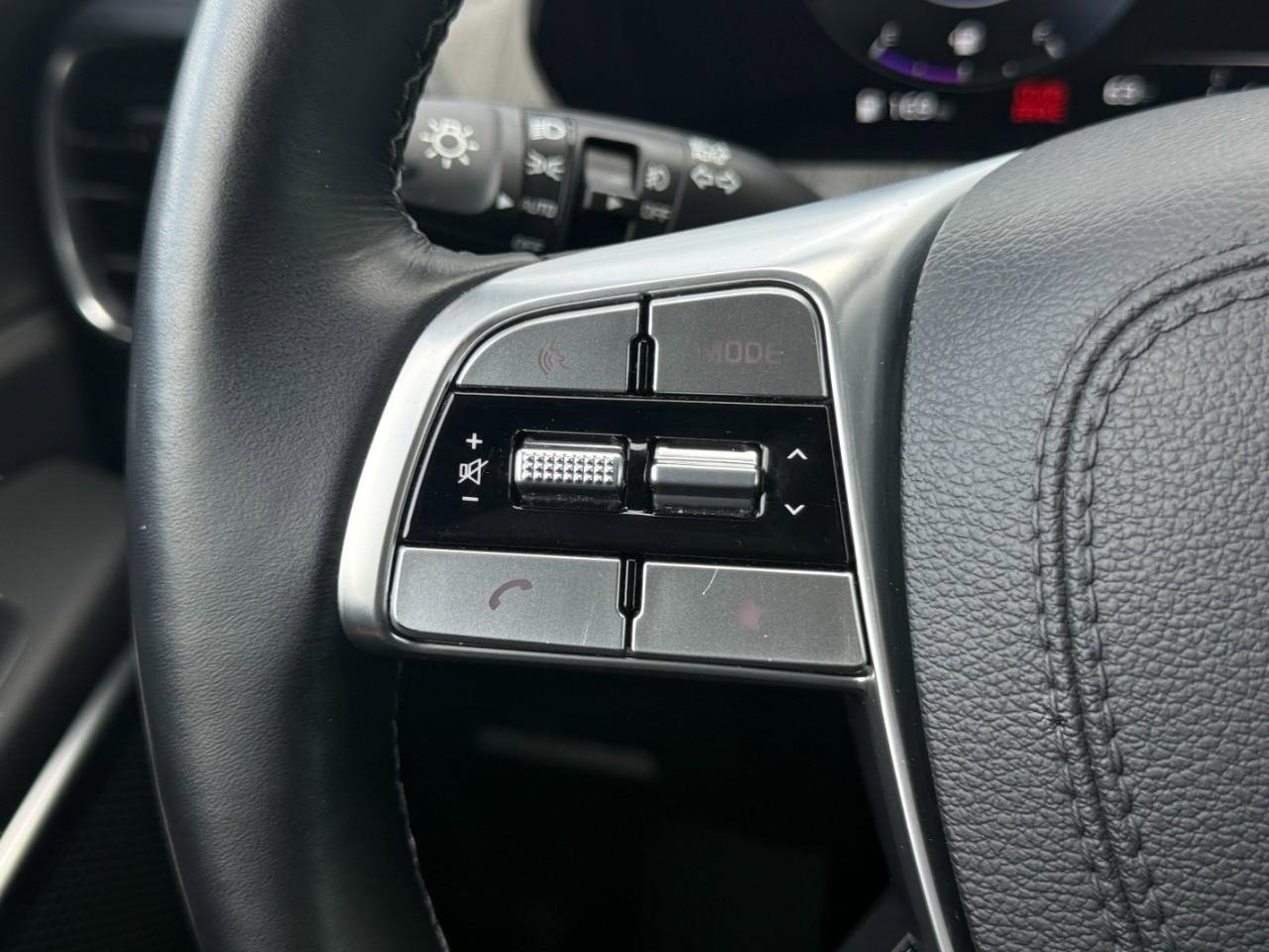 Used 2024 Kia Telluride SX Prestige AWD/4WD image 39