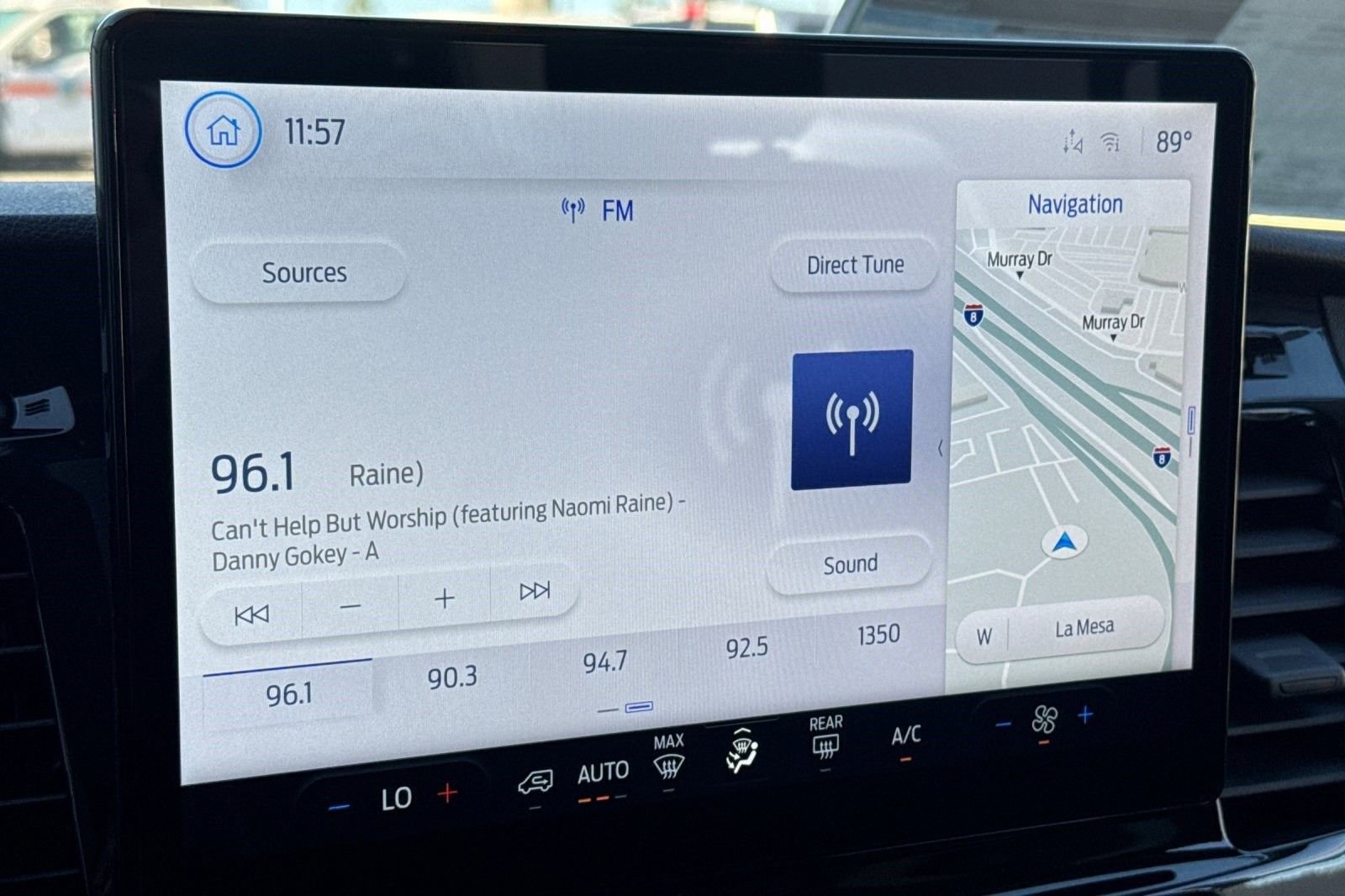 Used 2024 Ford Transit 350 XLT image 18