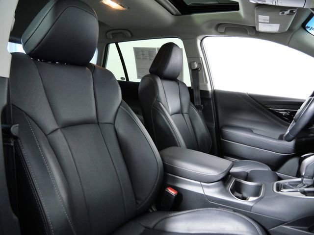 Used 2022 Subaru Outback Limited AWD/4WD image 11