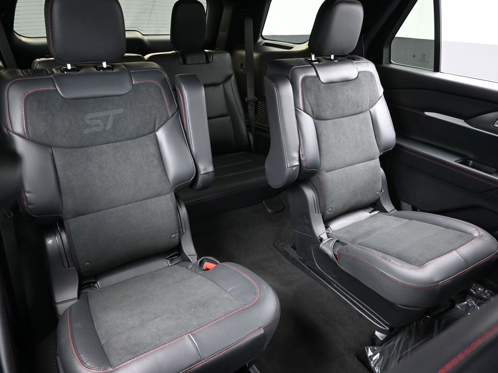 New 2026 Ford Explorer ST image 33