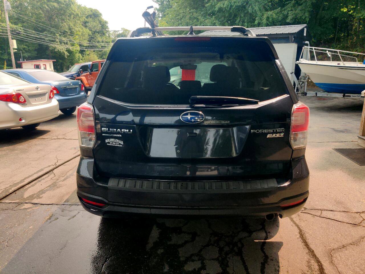 Used 2017 Subaru Forester 2.5i Premium w/ All-Weather Package image 5