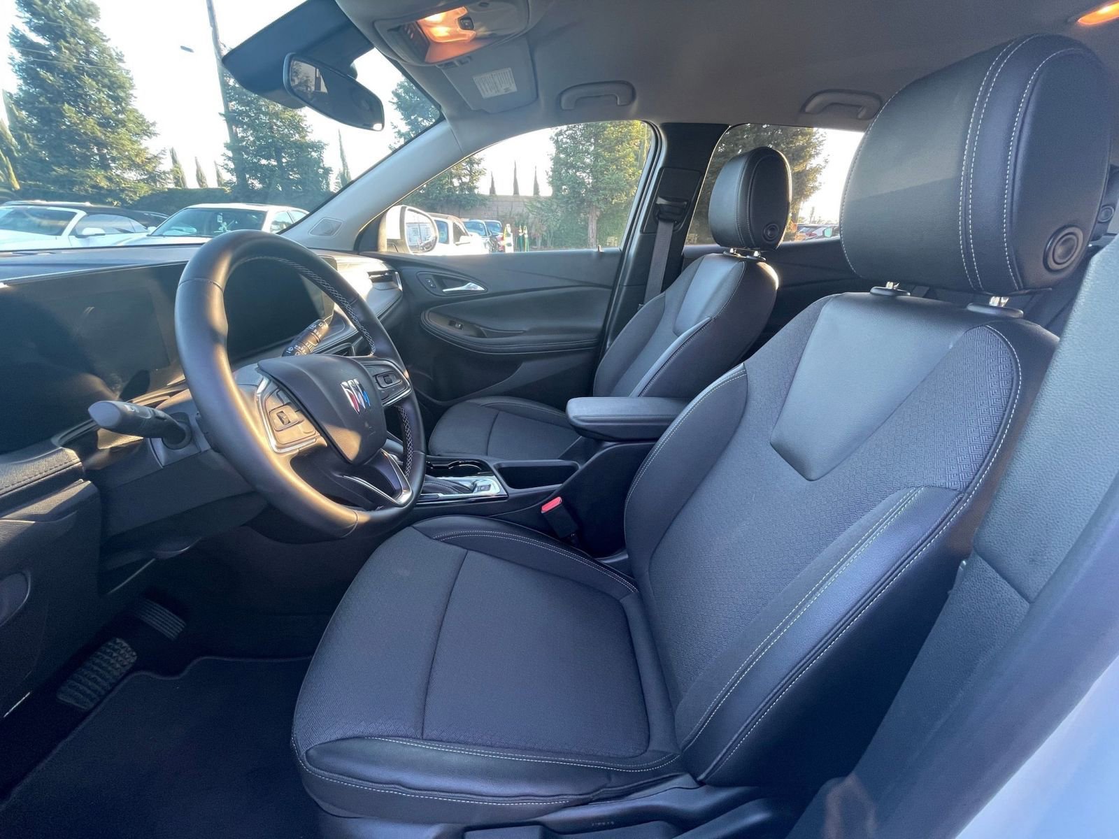 Used 2025 Buick Encore GX Preferred image 27