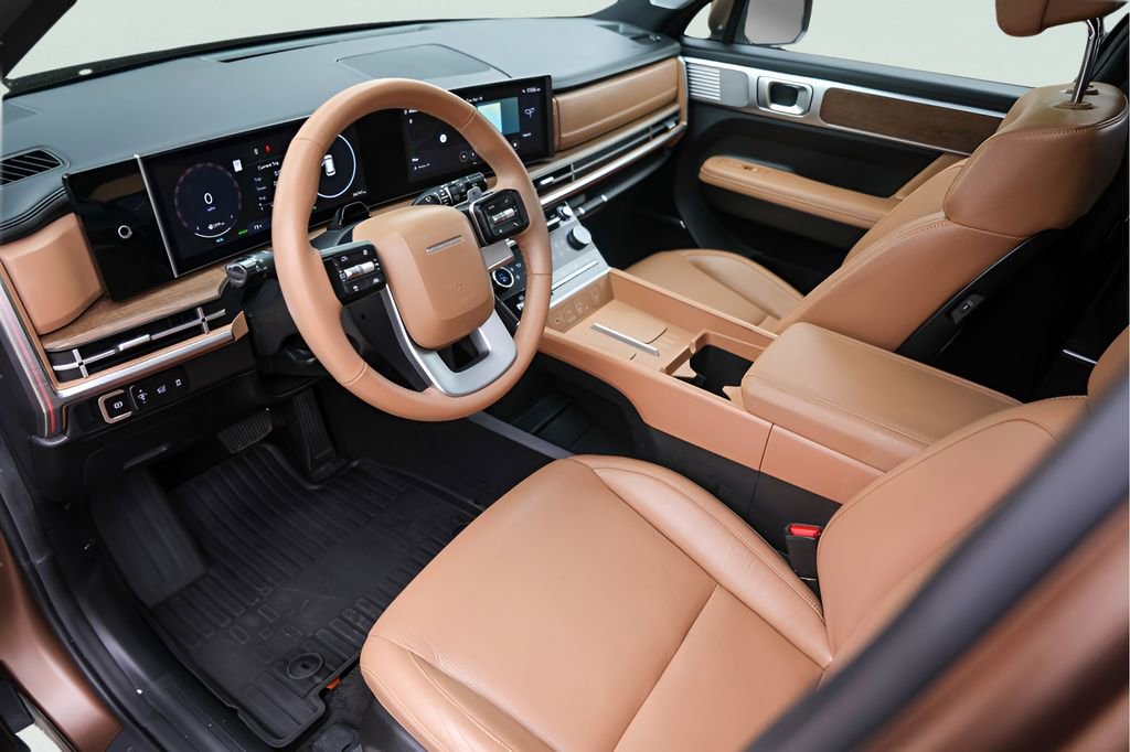 Used 2024 Hyundai Santa Fe Limited image 13