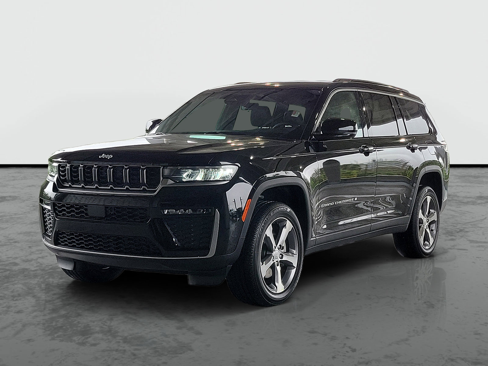 New 2026 Jeep Grand Cherokee L Limited RWD image 4