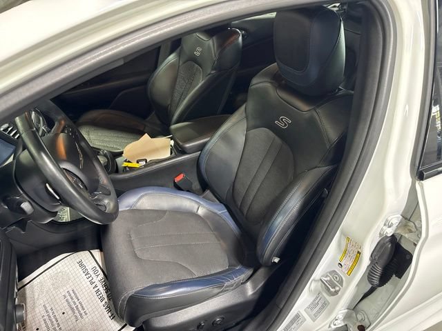 Used 2015 Chrysler 200 S w/ Navigation & Sound Group I AWD/4WD image 19