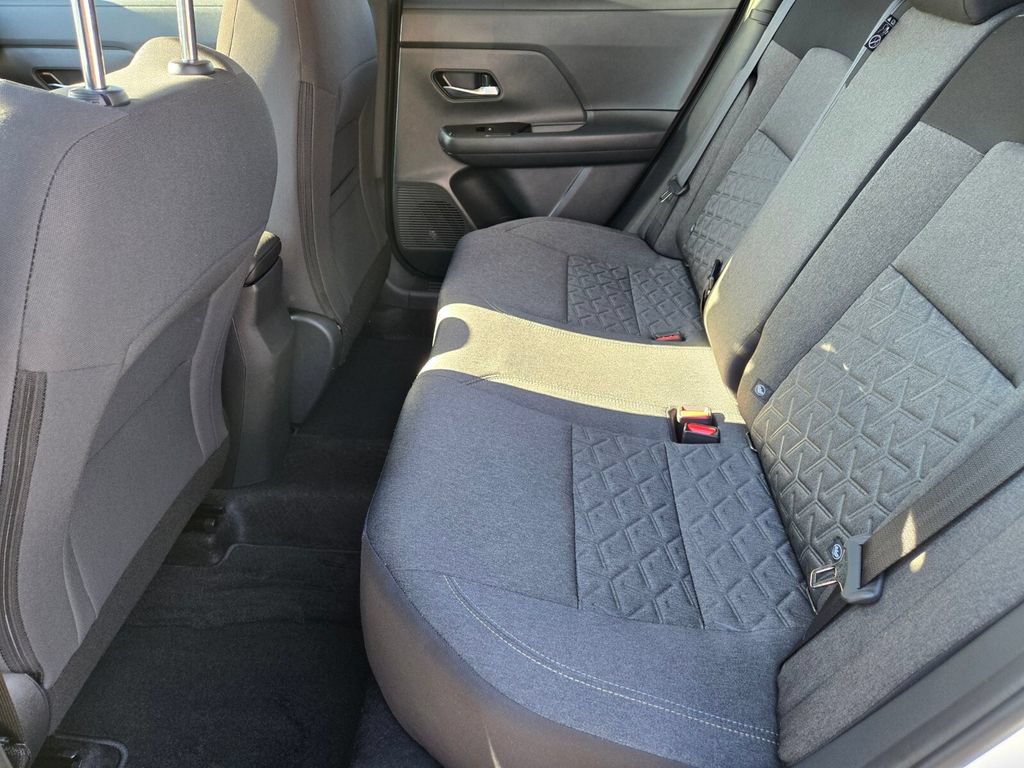 Certified 2025 Nissan Kicks SV FWD image 12
