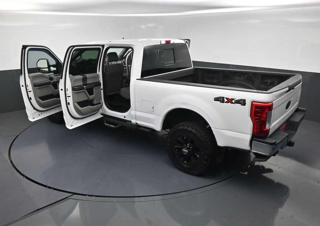 Used 2019 Ford F250 XLT w/ XLT Premium Package AWD/4WD image 20