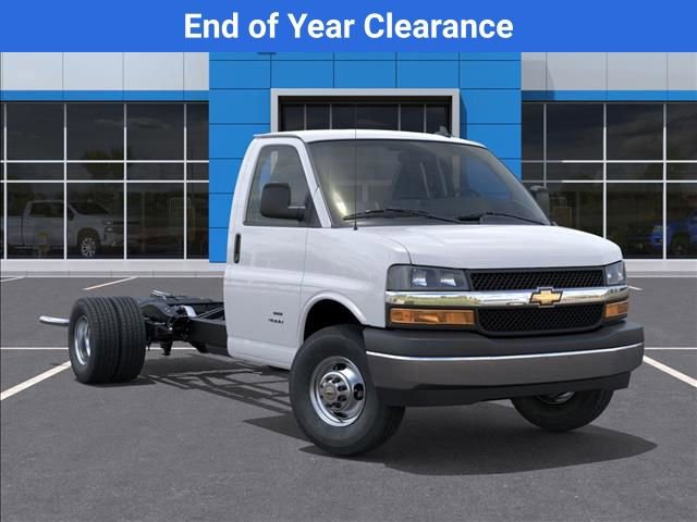 New 2025 Chevrolet Express 4500 w/ Power Convenience Package image 7