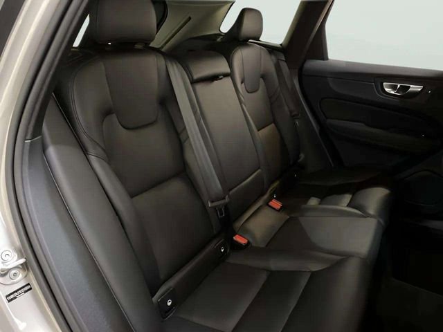 Used 2025 Volvo XC60 B5 Core AWD/4WD image 74