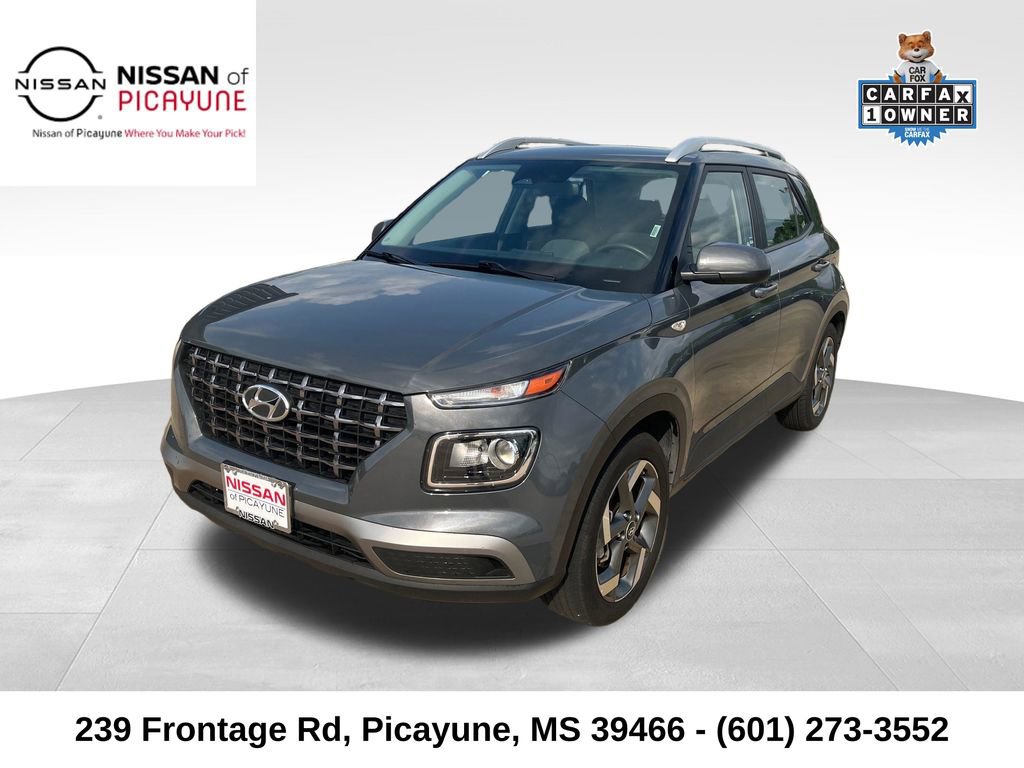 Used 2025 Hyundai Venue SEL FWD image 1