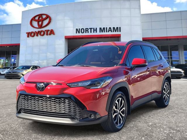 Used 2023 Toyota Corolla Cross SE video 2