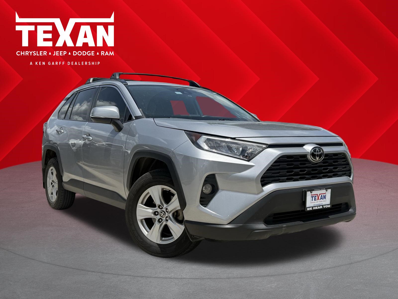 Used 2021 Toyota RAV4 XLE w/ Convenience Package FWD image 1