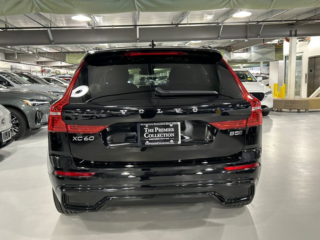 Certified 2024 Volvo XC60 B5 Plus w/ Climate Package image 3