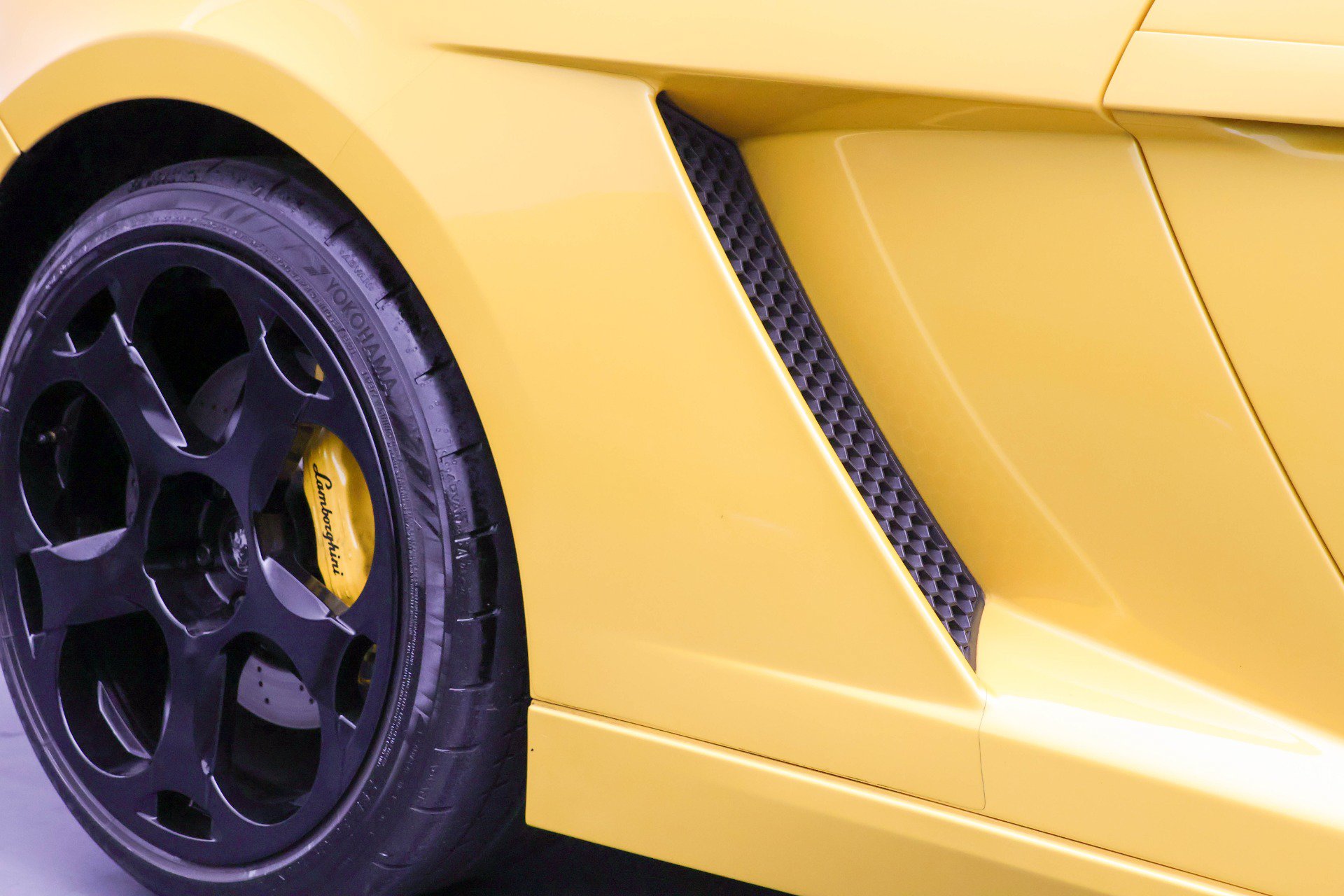 Used 2004 Lamborghini Gallardo AWD/4WD image 24