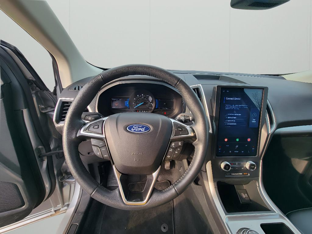 Used 2024 Ford Edge SEL AWD/4WD image 13
