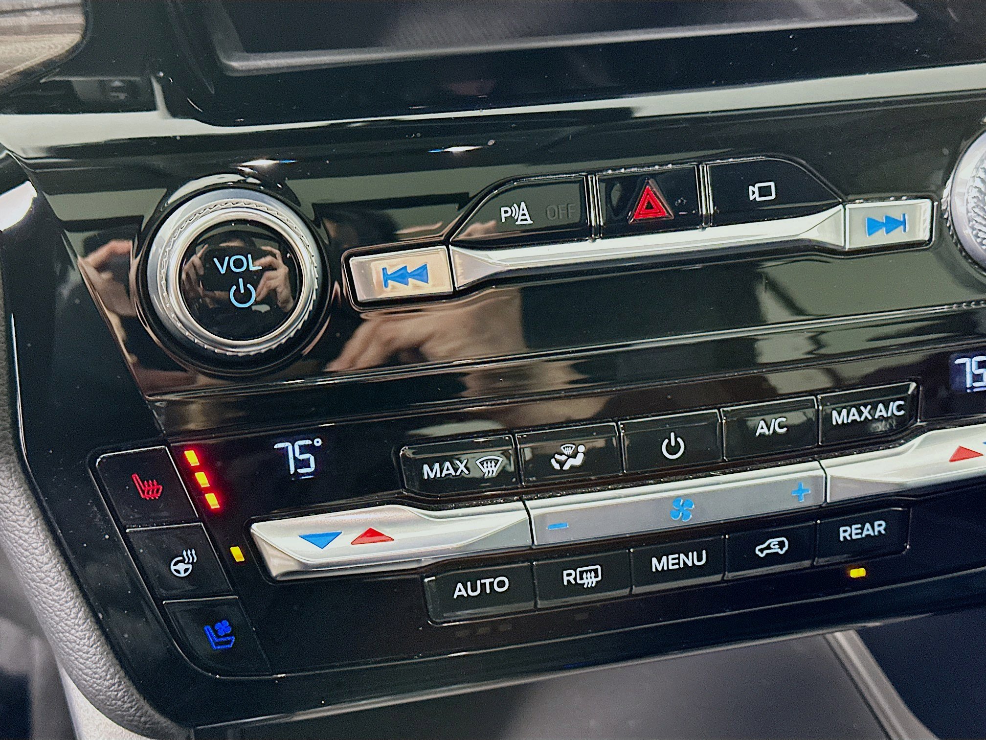 Used 2021 Ford Explorer Limited w/ Equipment Group 301A image 20