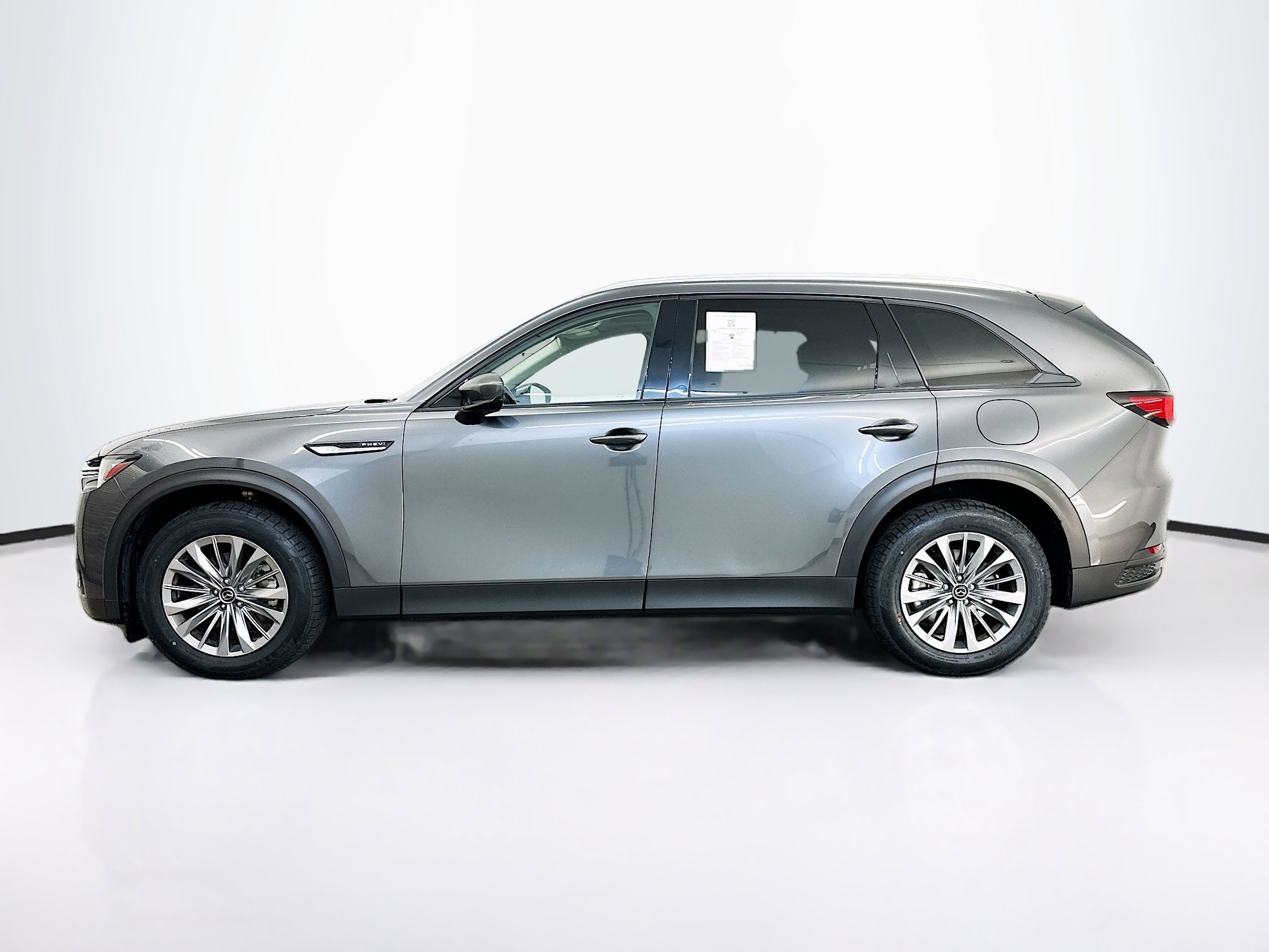 Used 2024 MAZDA CX-90 Plug-In Hybrid w/ Preferred AWD/4WD image 4