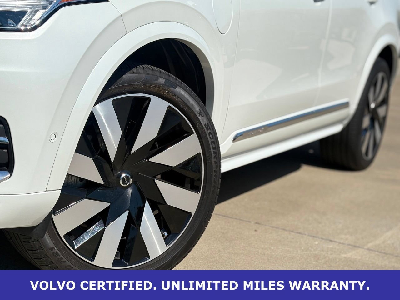 Certified 2023 Volvo XC90 T8 Ultimate w/ Protection Package Premier AWD/4WD image 11