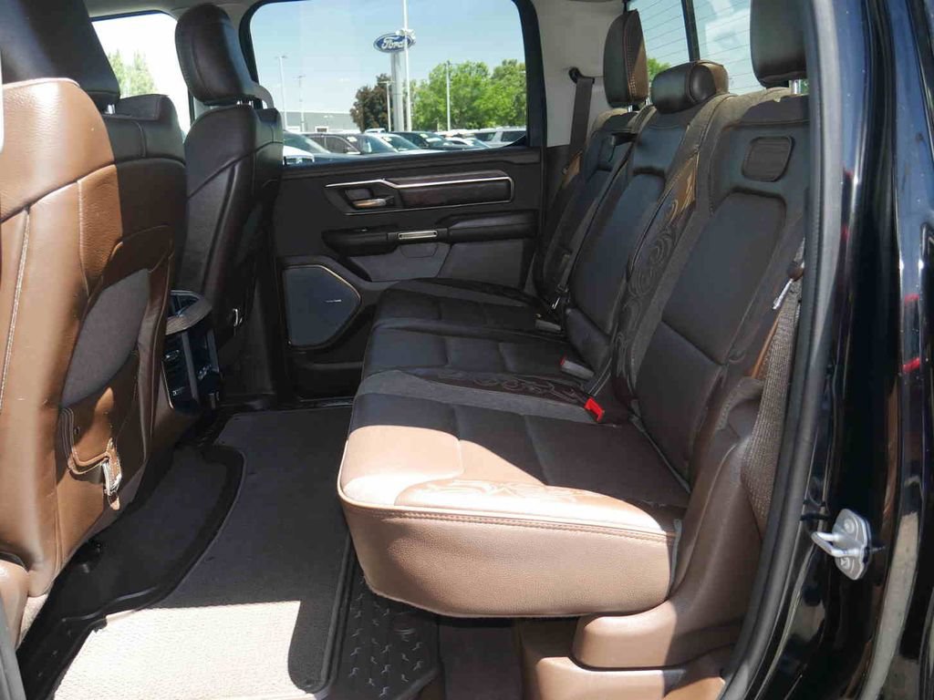 Used 2025 RAM 1500 Limited AWD/4WD image 17