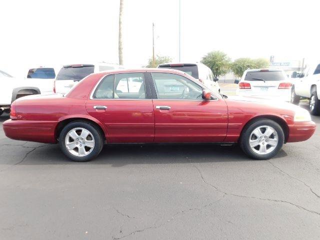 Used 2003 Ford Crown Victoria LX image 7