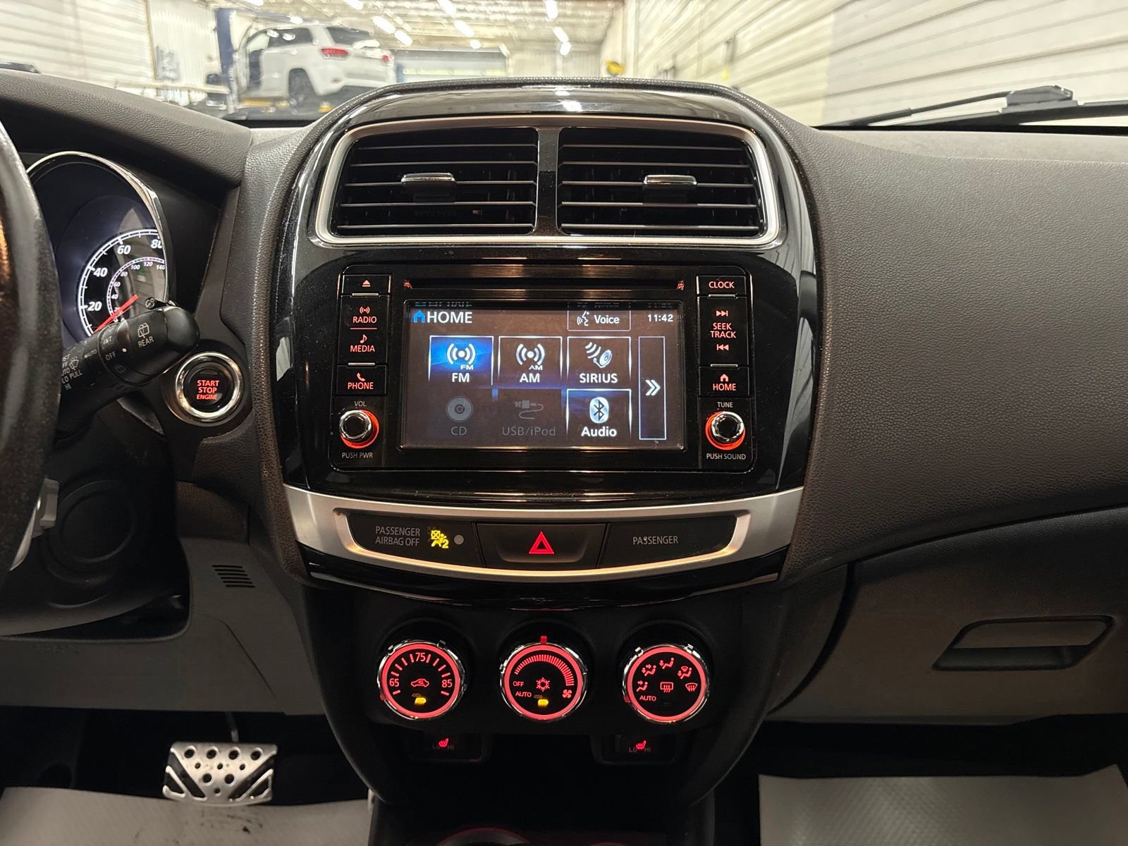 Used 2017 Mitsubishi Outlander Sport SEL AWD/4WD image 18