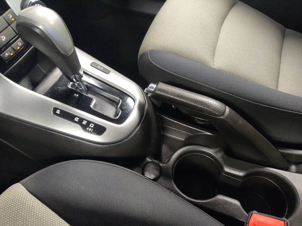 Used 2016 Chevrolet Cruze LS FWD image 26