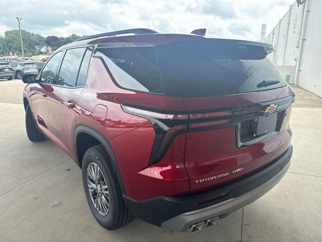 New 2026 Chevrolet Traverse LT w/ Driver Confidence Package AWD/4WD image 7