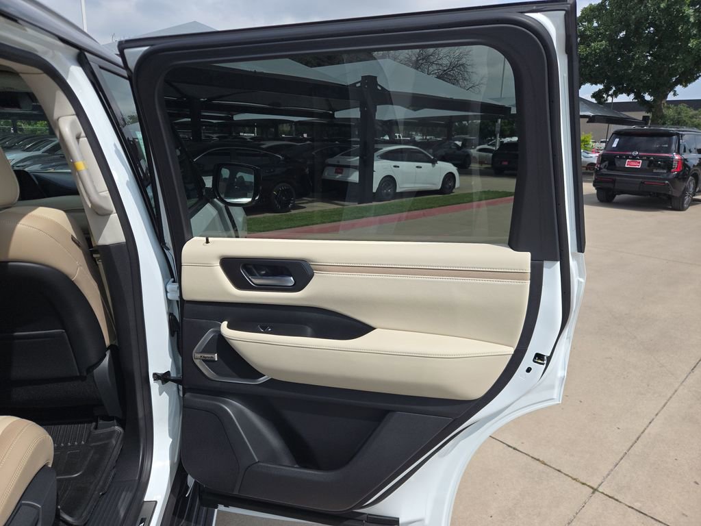 New 2026 Nissan Armada Platinum Reserve AWD/4WD image 11