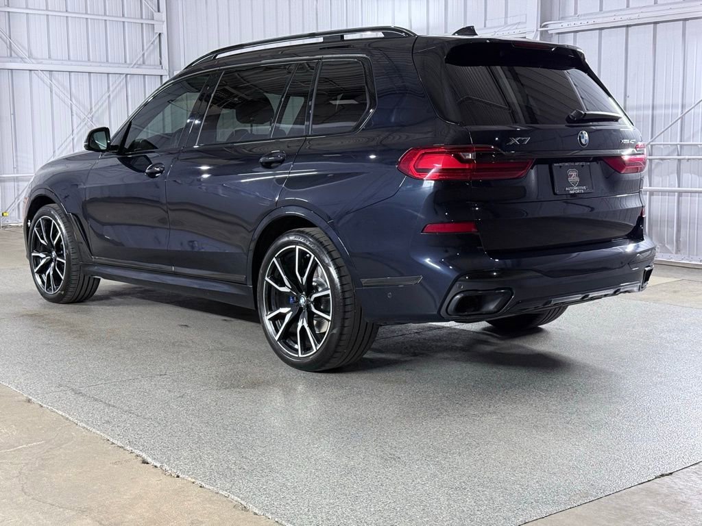 Used 2021 BMW X7 xDrive40i w/ M Sport Package AWD/4WD image 11