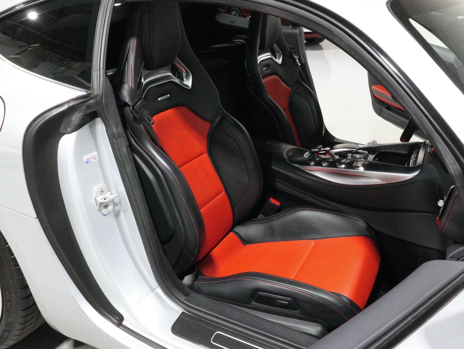 Used 2016 Mercedes-Benz AMG GT S image 9