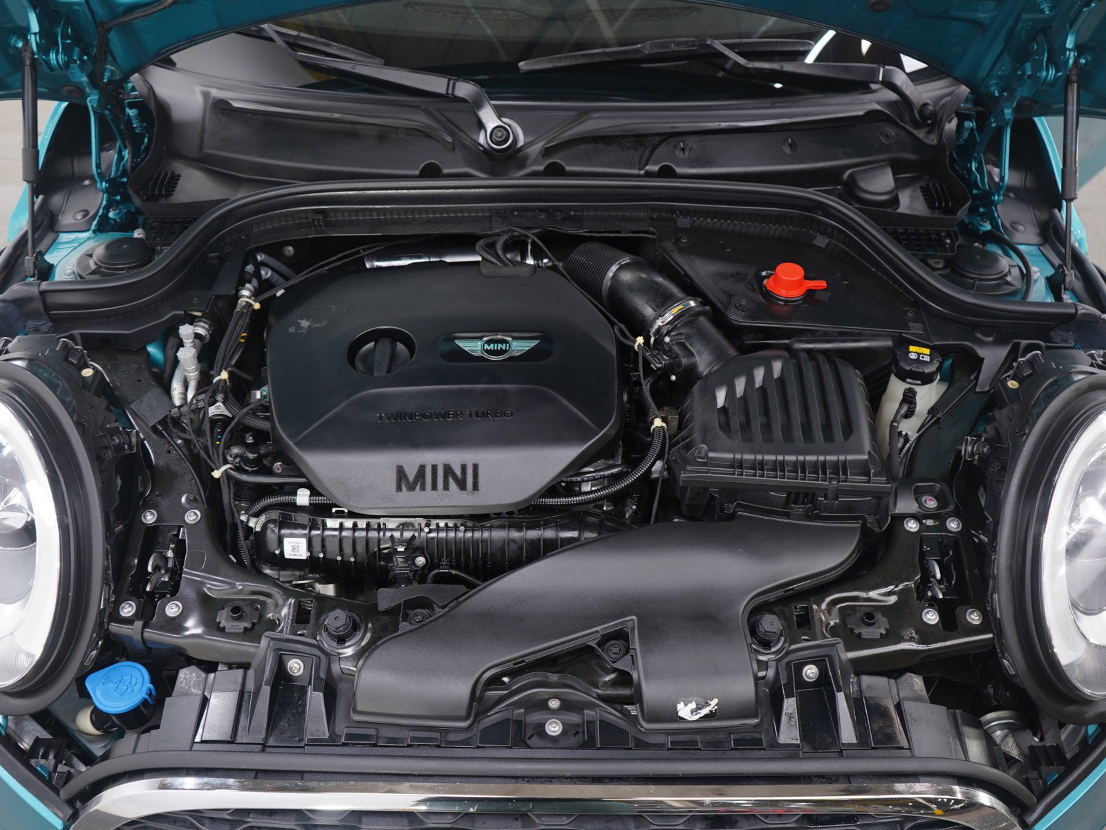 Used 2018 MINI Cooper S image 29