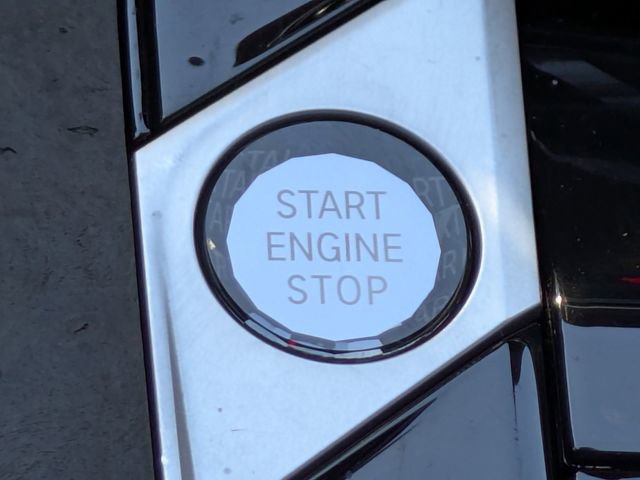 Used 2025 BMW X7 xDrive40i w/ Executive Package image 36